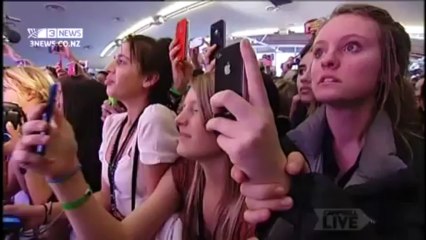 Justin Bieber 'As Long as You Love Me' Live acoustic in New Zealand - July 2012