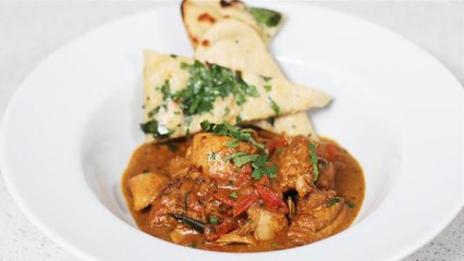 Winter Warmers: One Pot Chicken Curry With Garlic Herb Naan Breads