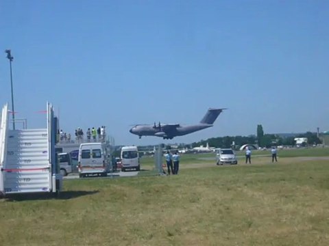 Bourget 2011 - décollage de l'A400M