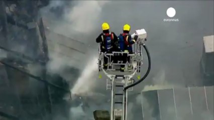 Violent incendie dans une bibliothèque de Londres