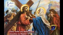 Gesù sulla via della croce incontra la Madre