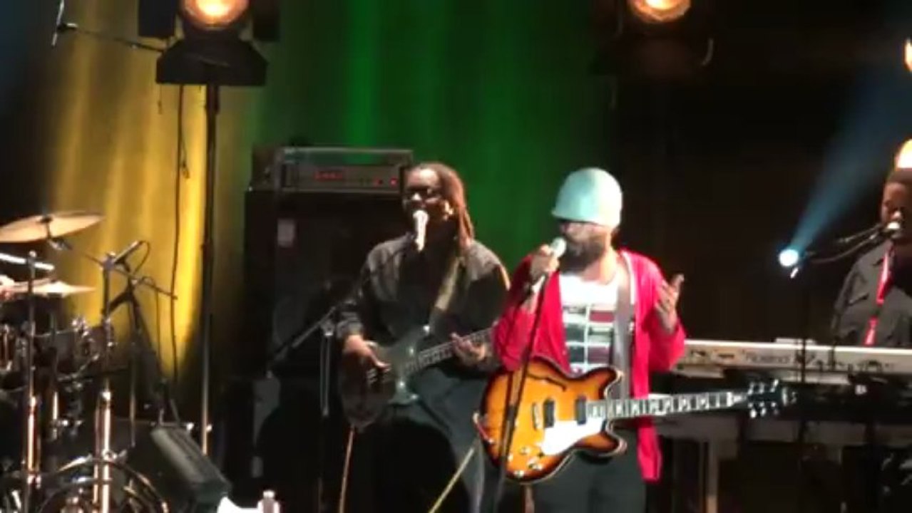 Cody ChesnuTT - I've Been Life  Live @ La Cigale Paris 2013-03-27