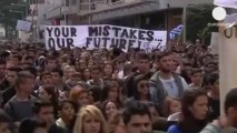 Estudantes cipriotas protestam contra acordo com a troika