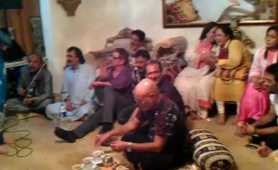 sundas khan,baahon main chaly aao by sundas khan..