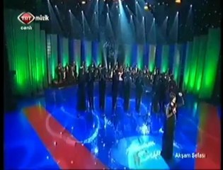 Esra İçöz  ~ Madem Küstün Dargındın & Akasyalar Açarken