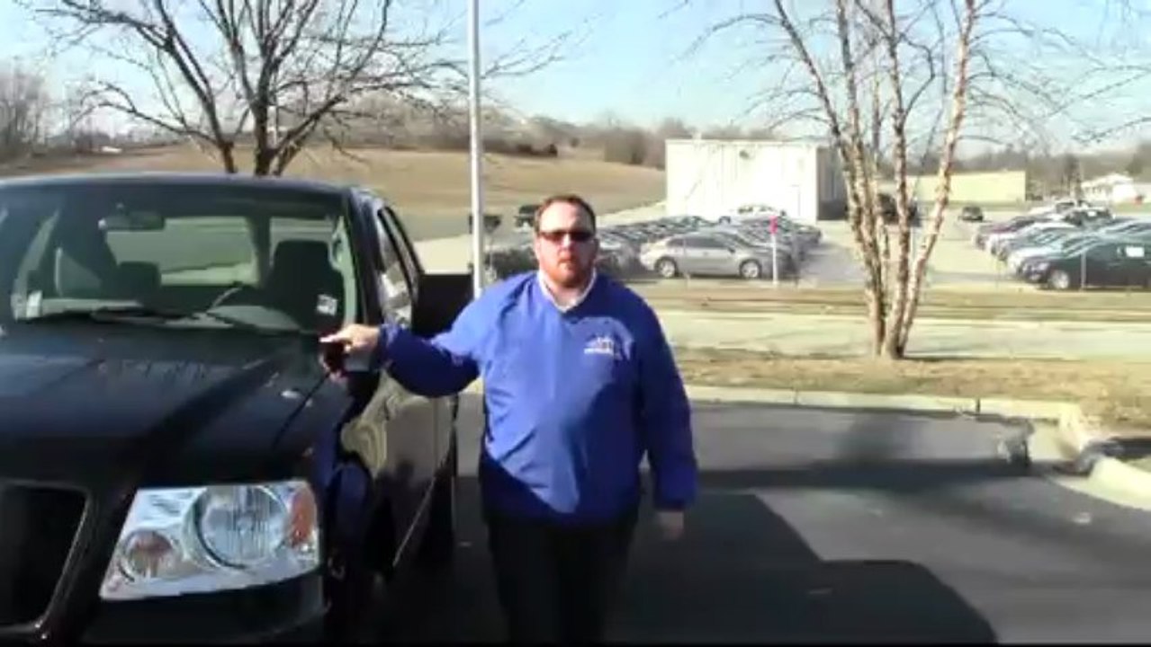 Used 2005 Ford F-150 STX 4wd for sale at Honda Cars of Bellevue...an Omaha Honda Dealer!