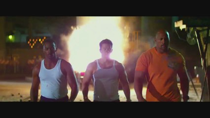 Pain & Gain - Red Band Trailer /Bande-Annonce [VO|HD720p]