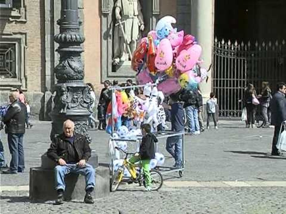 Napoli - La domenica delle palme, messa e primi bagni (25.03.13)