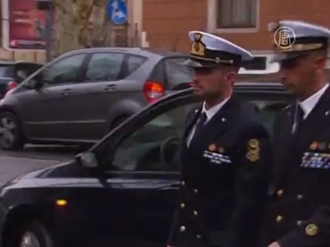 Из-за дела морпехов глава МИД Италии ушёл с поста