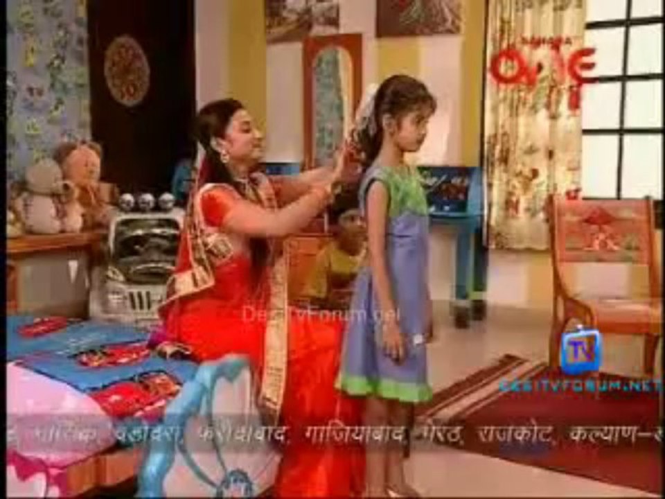 Jhilmil Sitaron Ka Aangan Hoga 27th March 2013 Video Watch