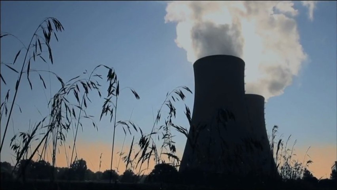 Friedlich in die Katastrophe  - Trailer