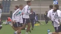 El Real Madrid entrena bajo una espesa niebla