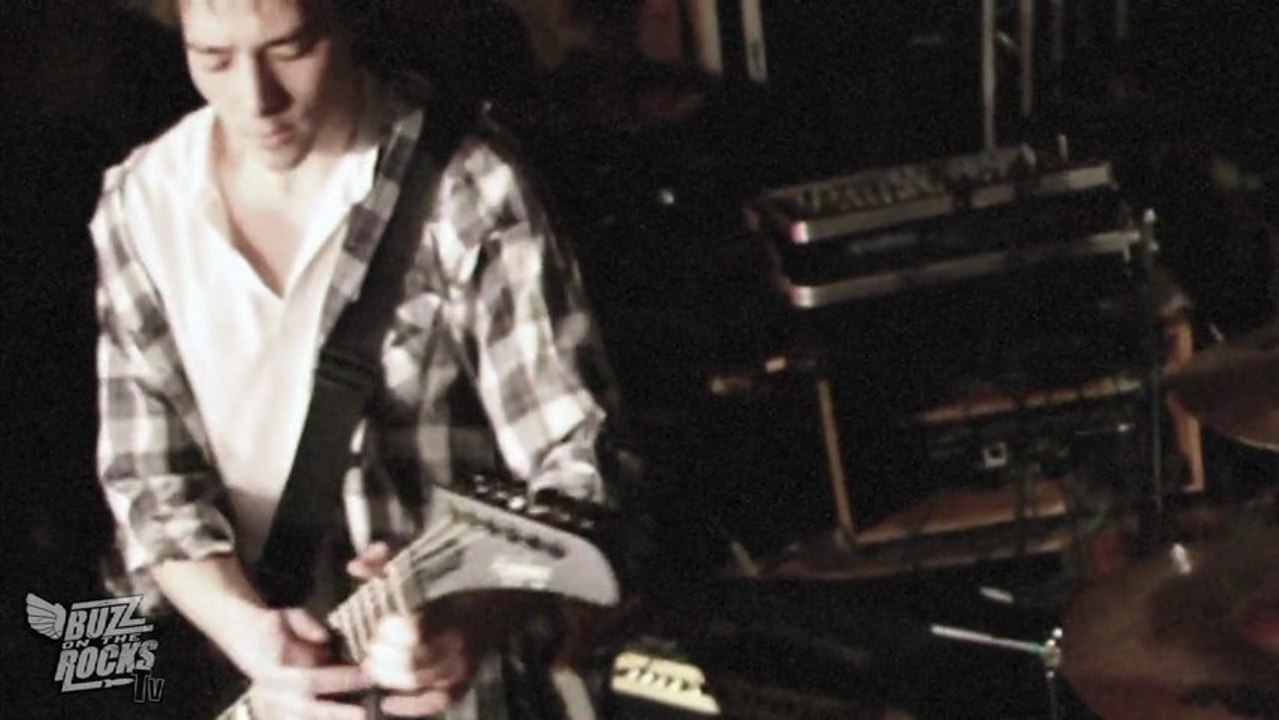 Buzz On The Rocks - "Sawmill" Gambetta 2013