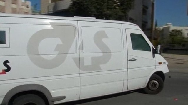 Central Bank of Cyprus transfers money to bank branches