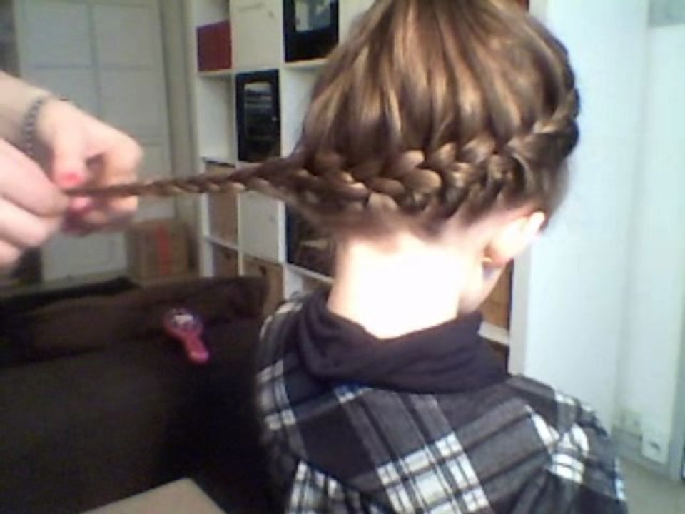 Coiffure 36 : La couronne bombée !