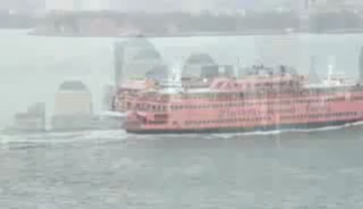 Queen Elizabeth 2 Last Trip To NY 2008
