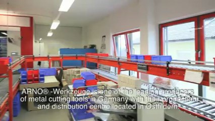 Horizontal carousel & put to light order-picking