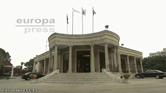 Chipre reabre sus bancos con ciertas restricciones
