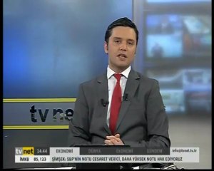 Berlin Duvarı Yıkılıyor - Ahmet Rıfat Albuz - TVNET