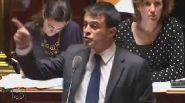 Manif pour tous : Valls et Charon s'écharpent au Sénat