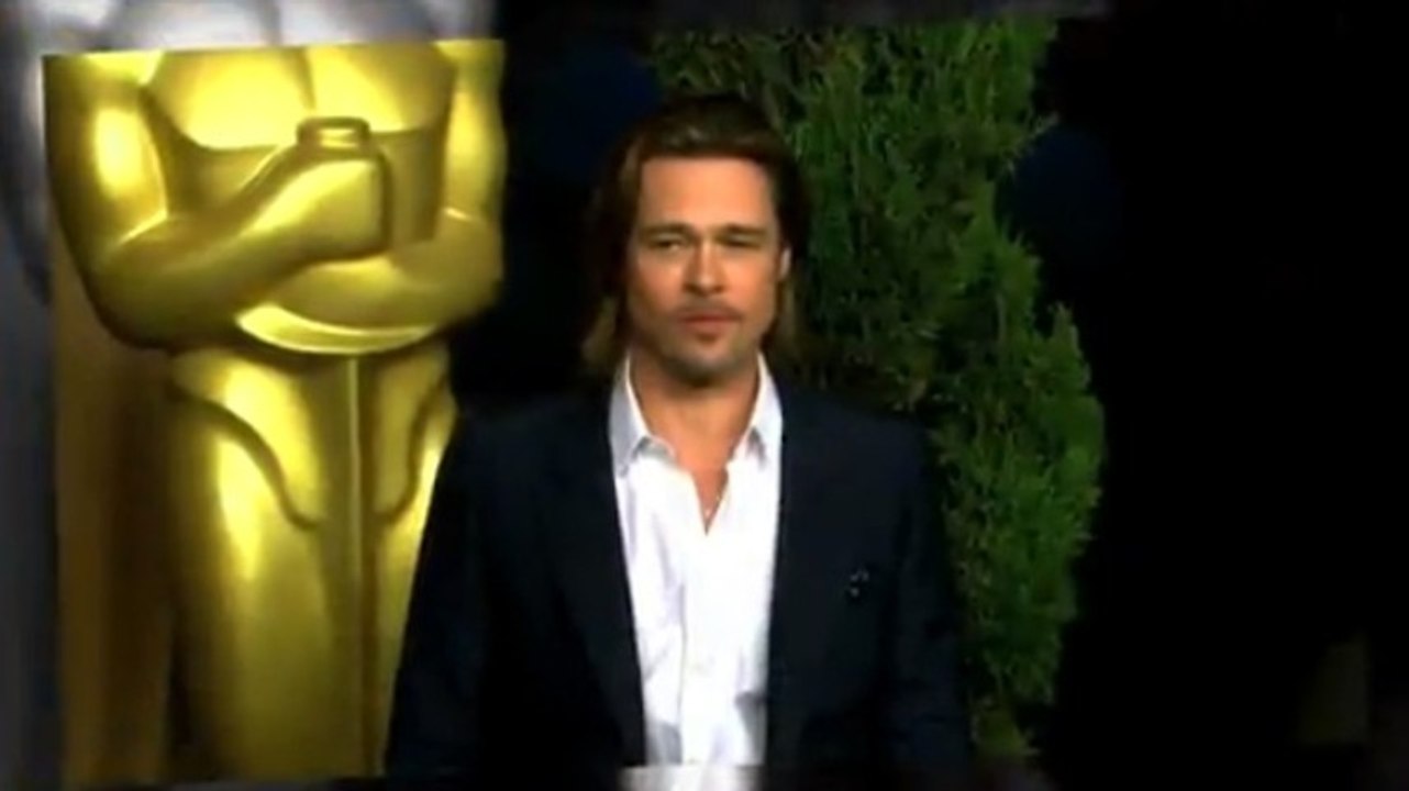 Kirsten Dunst Describes Kissing Brad Pitt as 'Disgusting'