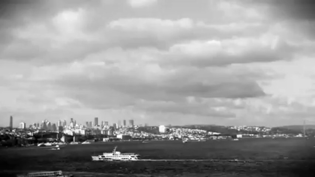 SENİ SEVEN ÖLDÜ HABERİN VARMI.