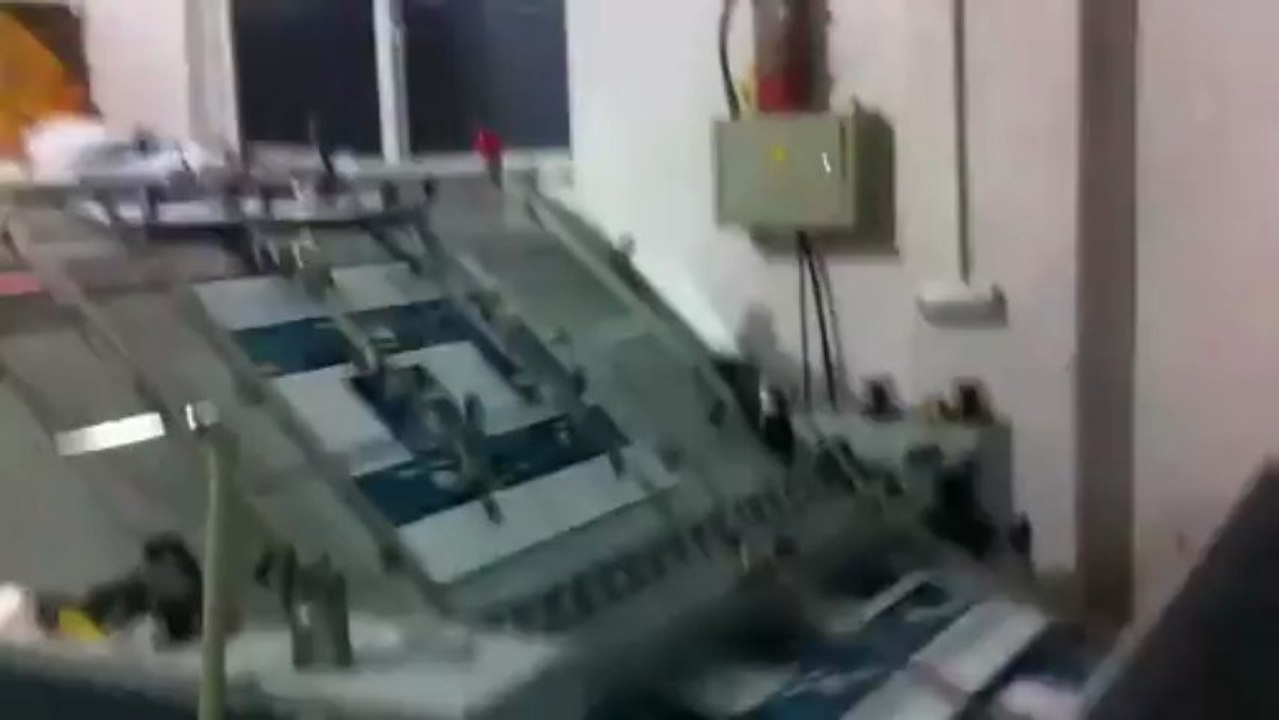 Semi-automatic laminating machine for Color box