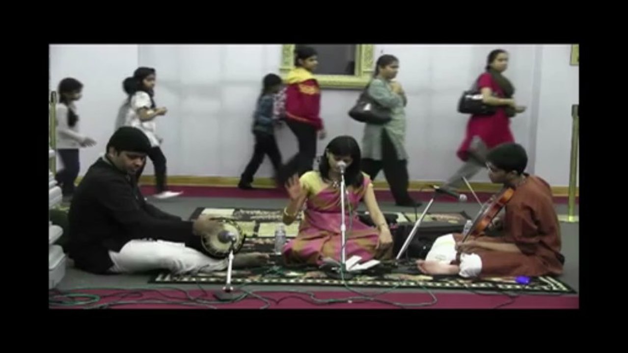 SRI VENKATESWARA TEMPLE, AURORA, ILLINOIS: SAYANOTSAVAM: SEEMA MURTHY: VOCAL: "MARAKATHA.." 2
