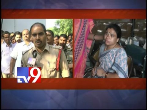 Police search for Syndicate bank robbers