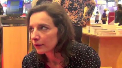 Amandine DHEE Et puis ça fait bête d'être triste en maillot de bain