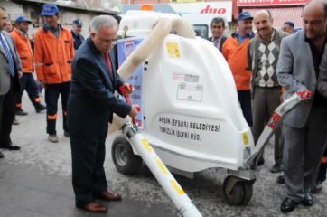 AFŞİN BELEDİYESİ KALDIRIM SÜPÜRME MAKİNASI ALDI.