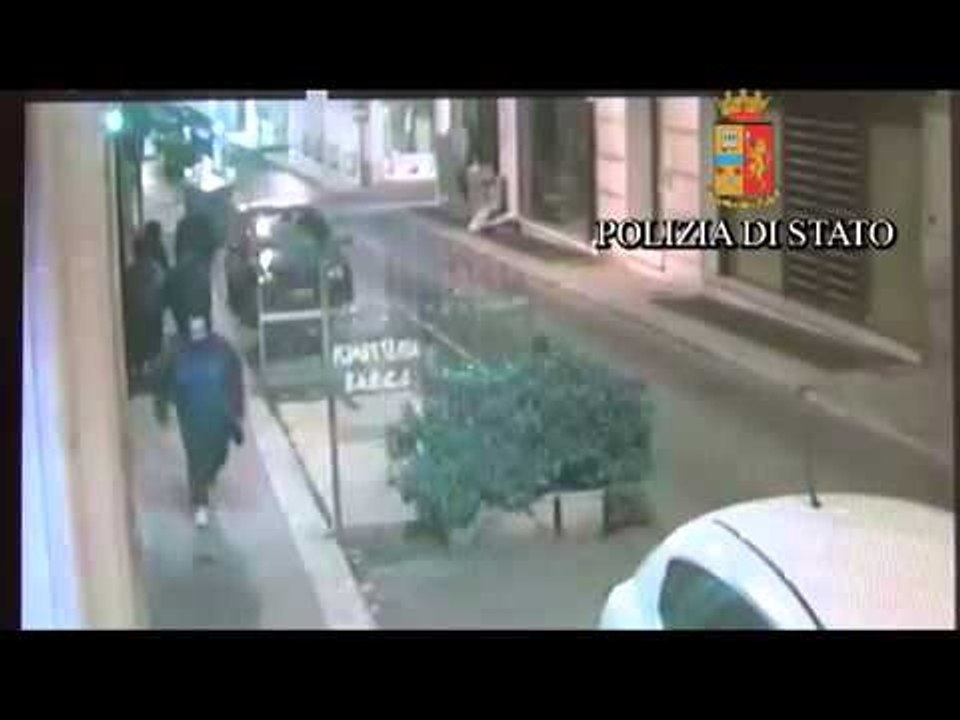 Vittoria (RG) - Denunciati gli autori degli incendi ai cassonetti (28.03.13)