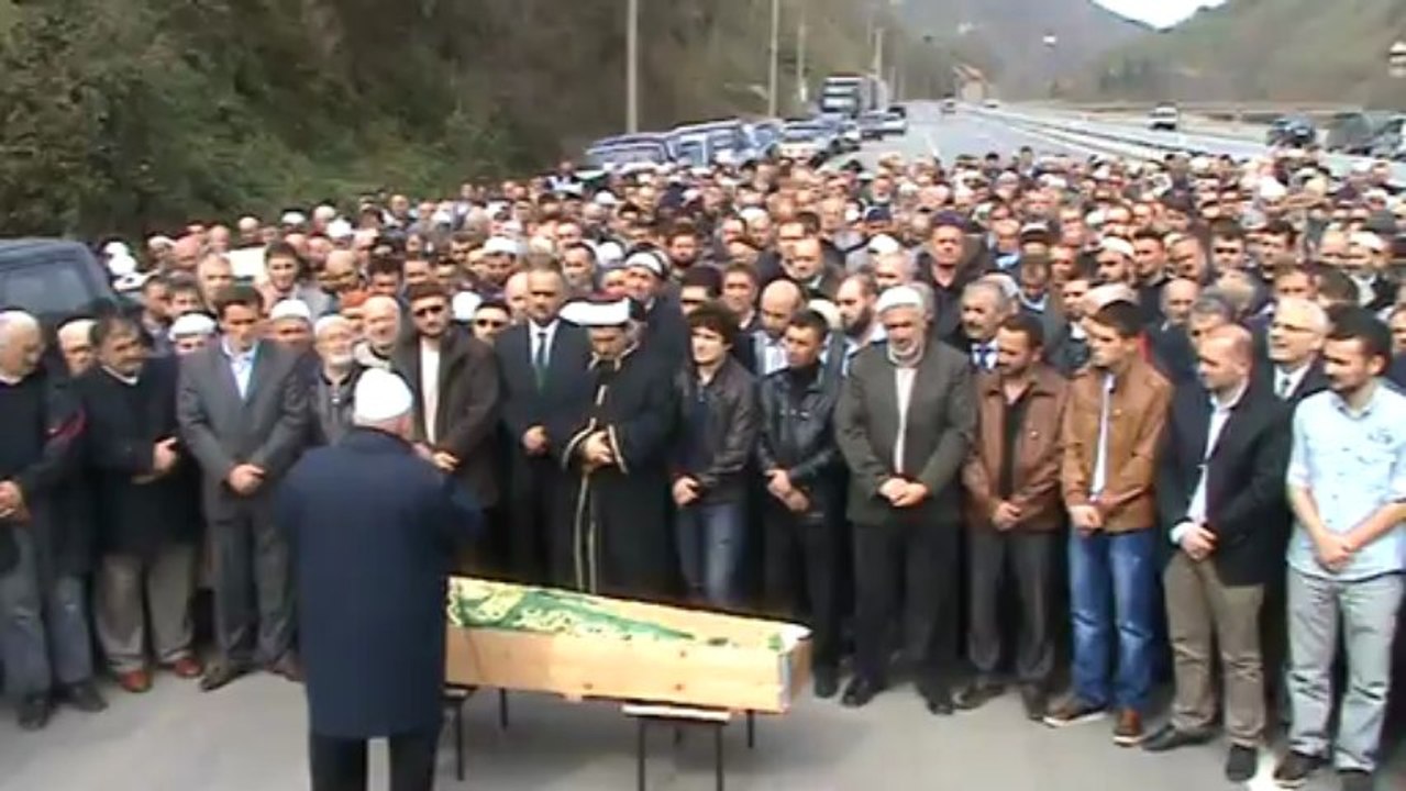 Avukat Ahmet BULUT'un Cenazesi