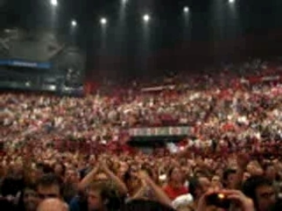 Pearl Jam Bercy rockin in th free 1