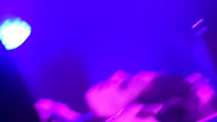 Jenifer chante " Est ce que tu m'aimes " (Live au zenith de paris  30.03.2013")