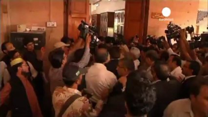 Tribunal prolonga fianza a Musharraf para las elecciones