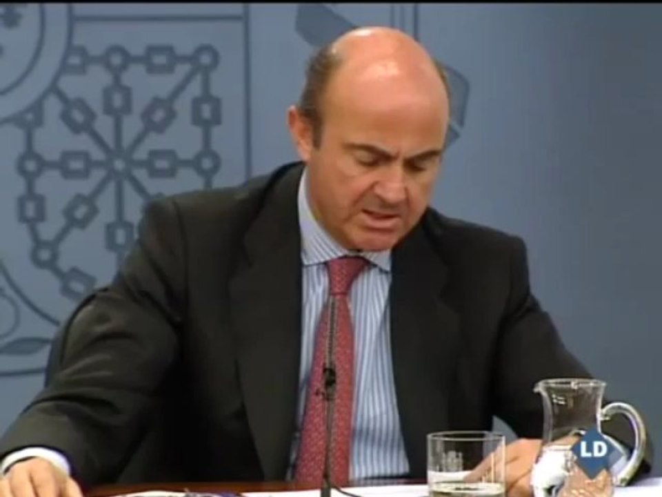 El Gobierno recorta el sueldo a los directivos de entidades rescatadas