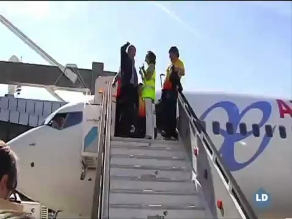 El FC Barcelona llega a Lisboa recibido entre aplausos