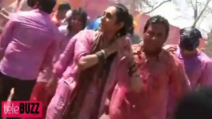 Exclusive : TV Celebs at Rang De Colors Holi Party 2013 Part 2