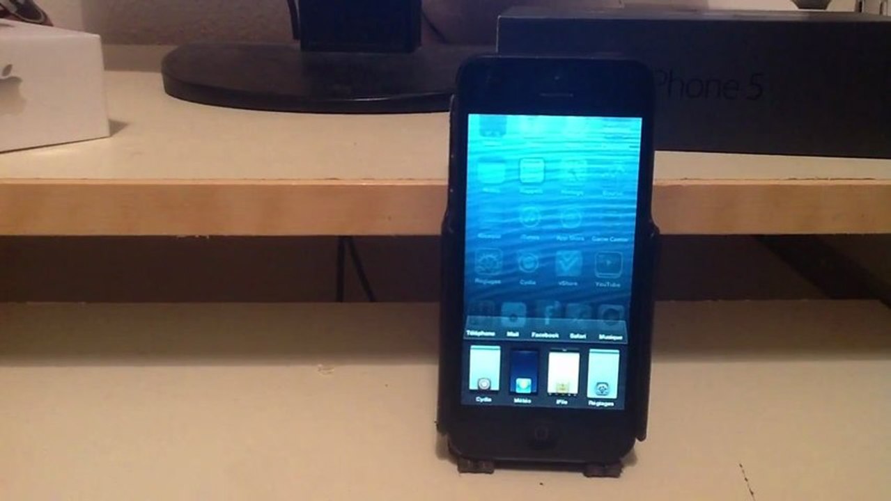 Avoir gratuitement Auxo sur votre Iphone !!!!