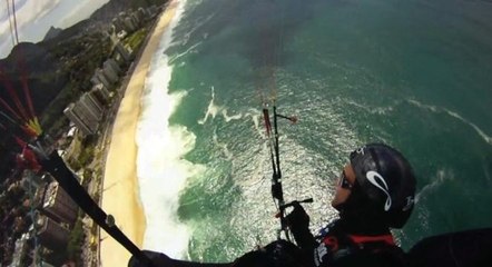 The Art of Paragliding - Rio de Janeiro - 2012