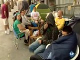 Aficionados del Rayo Vallecano acampan en las oficinas del club