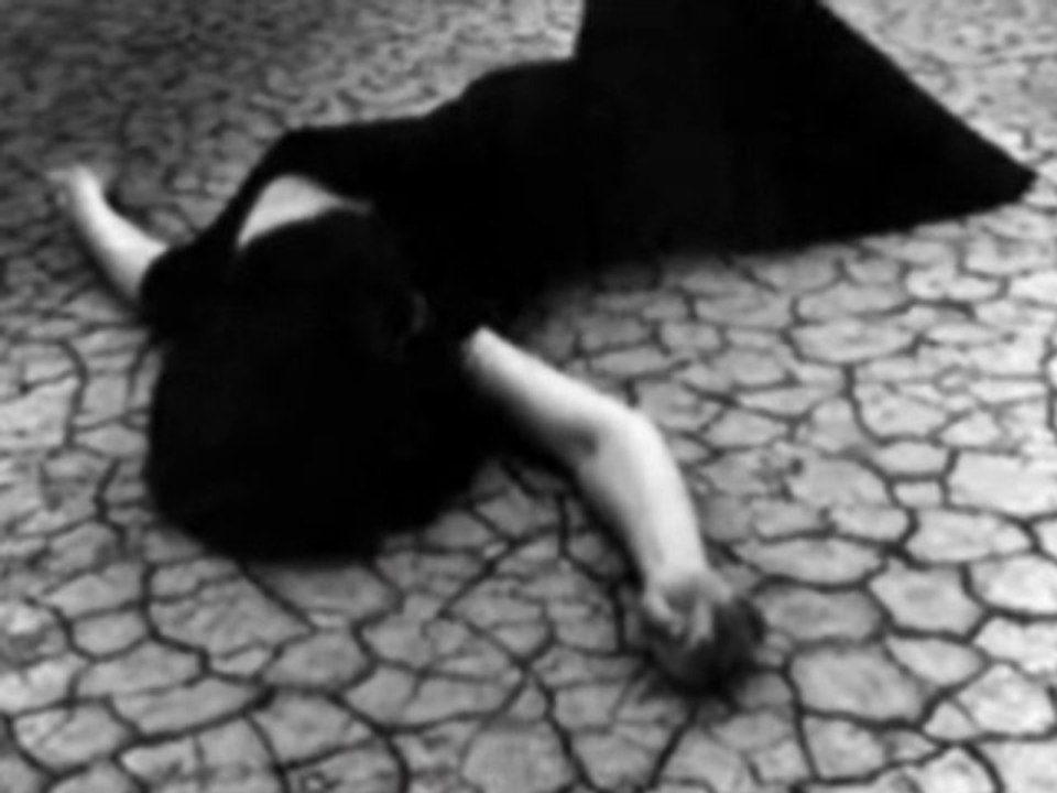 Efkan Şeşen - Kırılmışım