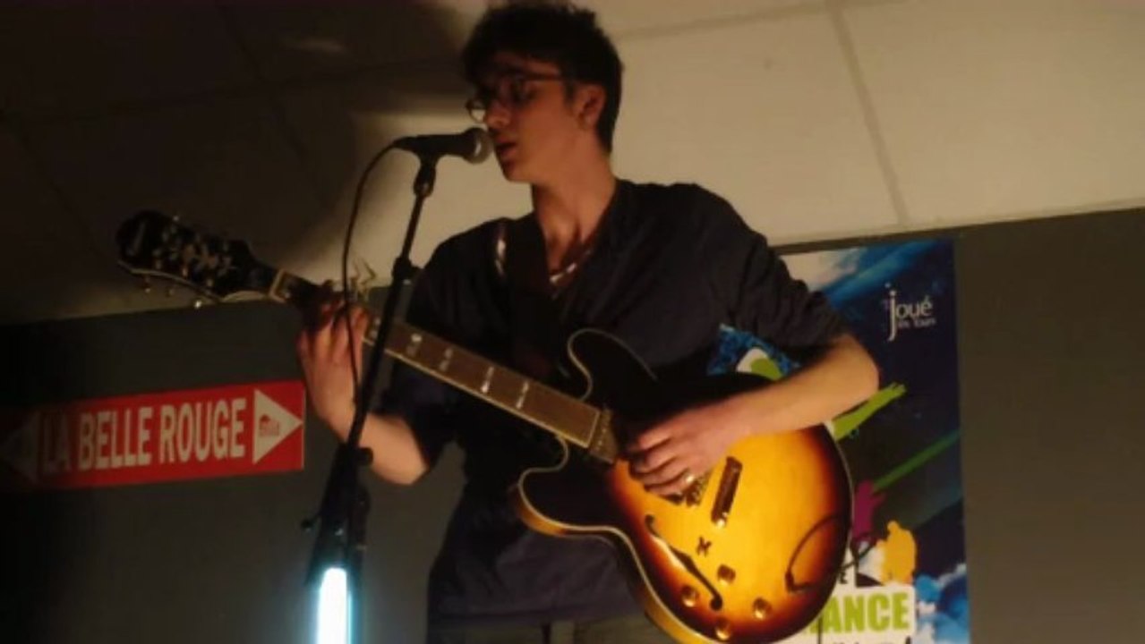 RADIO ELVIS à LA BELLE ROUGE (Par les ruines)