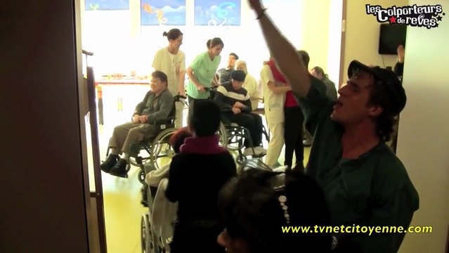 Extrait reportage TvNetCitoyenne sur Zicomatic et les Colporteurs de Rêves