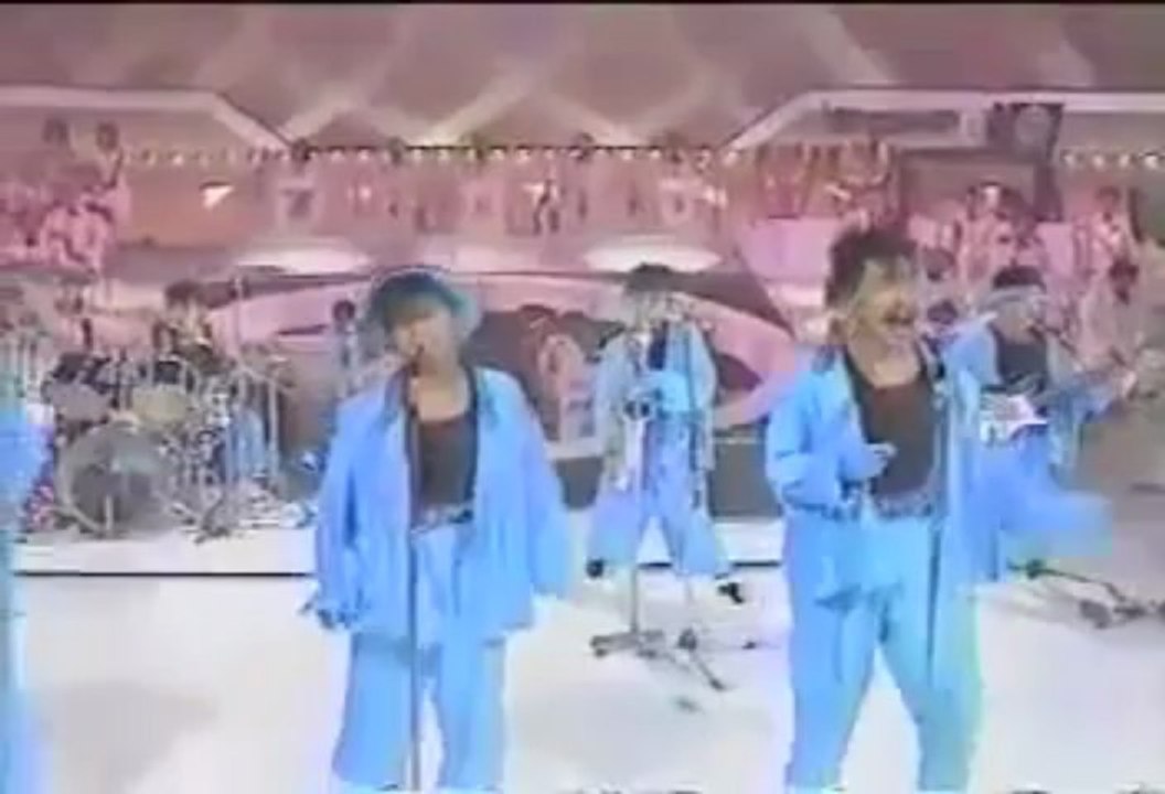 チェッカーズ　　哀しくてジェラシー