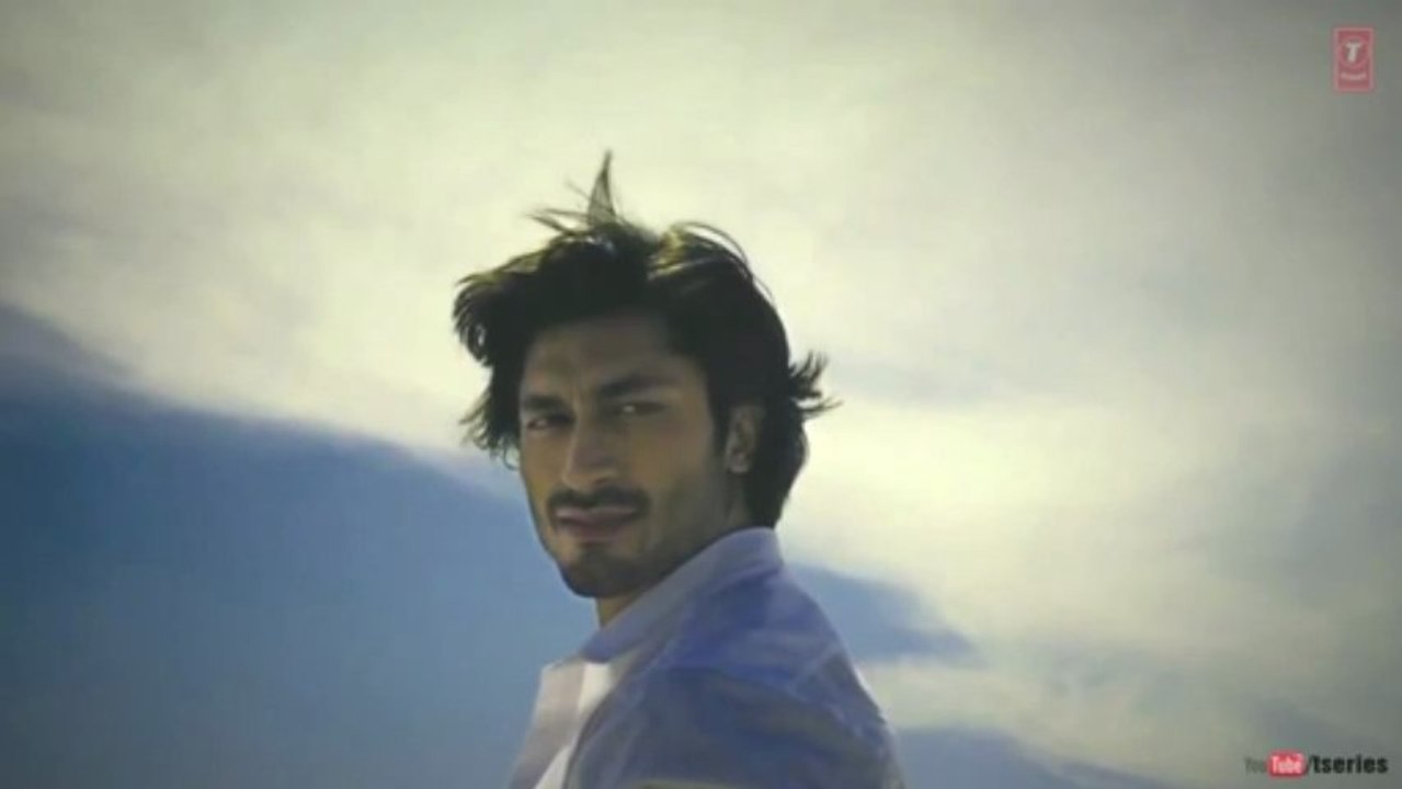Mungda Full Song - Commando; Vidyut Jamwal