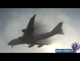 منظر رائع لهبوط الطائرات أثناء الضباب