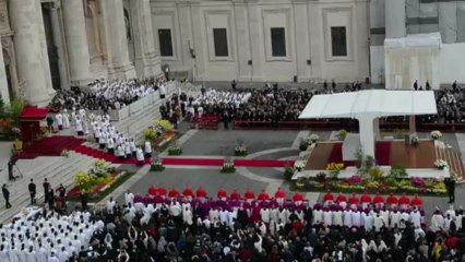 Papa pede paz na Síria e na Coreia