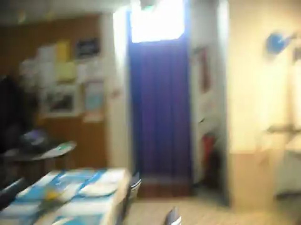 Christophe découvre son anniversaire surprise pour ses 50 ans...